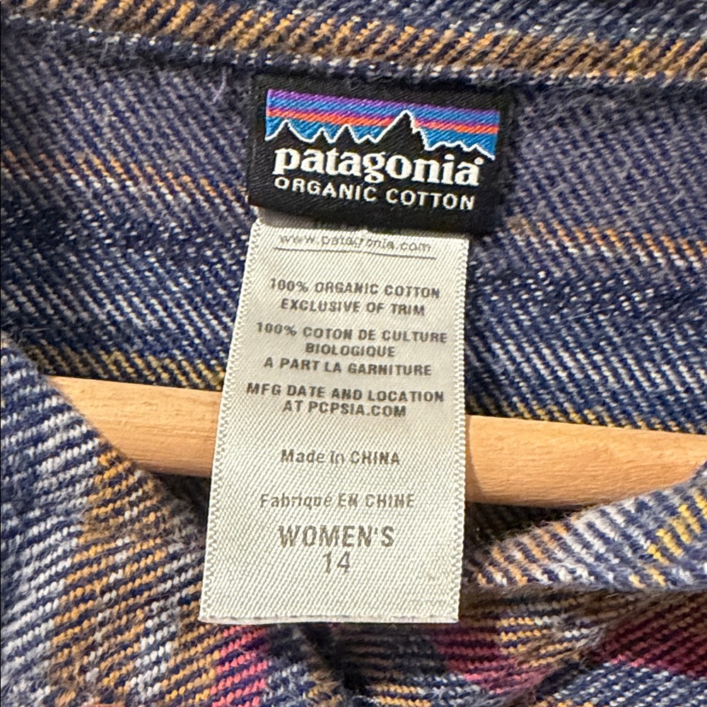 Patagonia Women’s Flannel - Size 14 - Picture 2 of 3